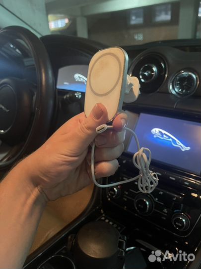 Беспроводная зарядка для iPhone MagSafe