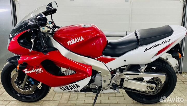 Yamaha YZF 1000 R