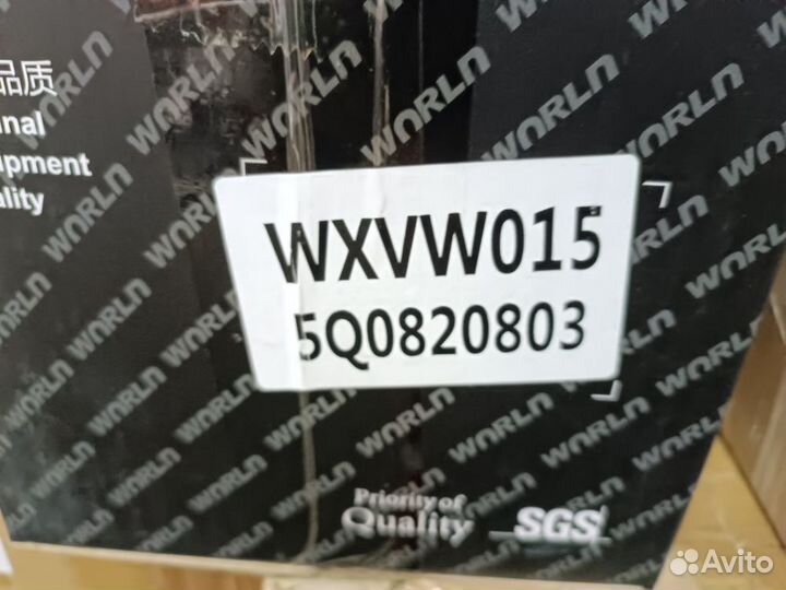 Компрессор кондиционера VW Golf MK7