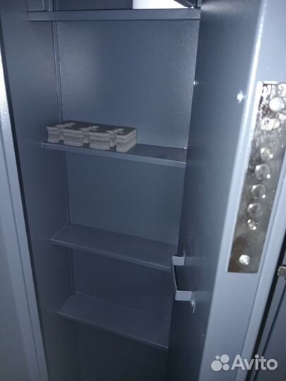 Сейф оружейный угловой