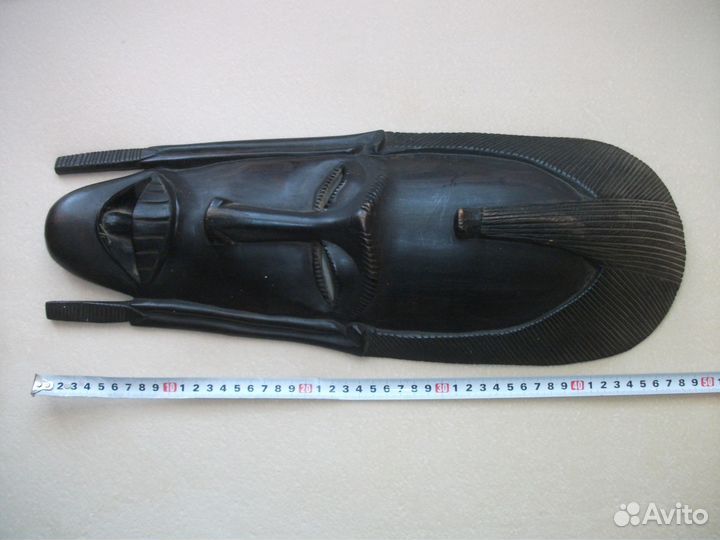 Продаю африканскую маску из черного дерева эбен