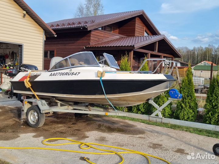 Катер Гризли 470DC+ Suzuki 50+Suzuki 2.5 +прицеп