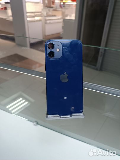 iPhone 12, 64 ГБ