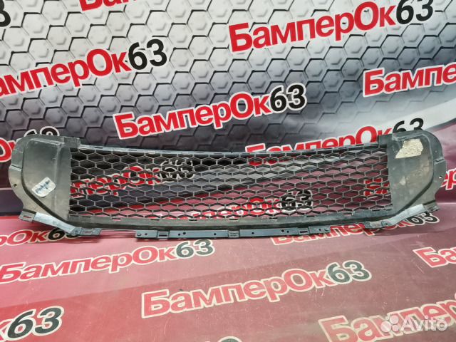 Решетка бампера передний Land Rover Freelander