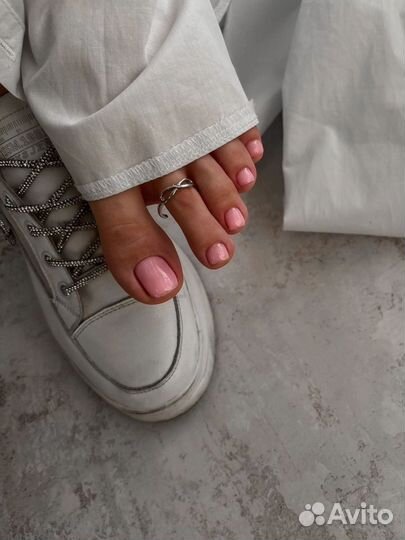 Маникюр+ покрытие,педикюр