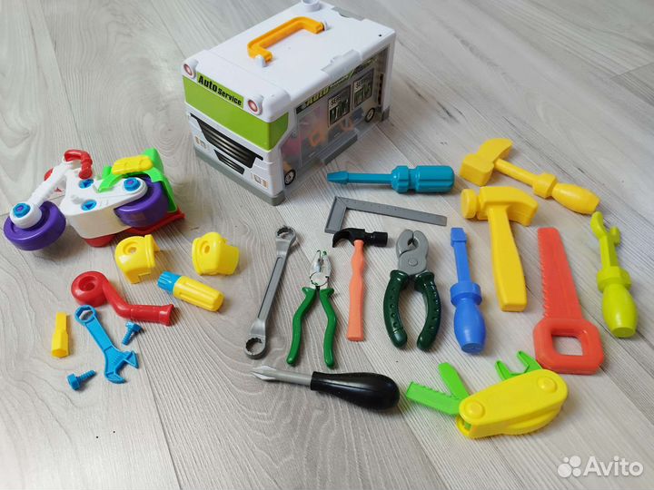 Игрушки для мальчика