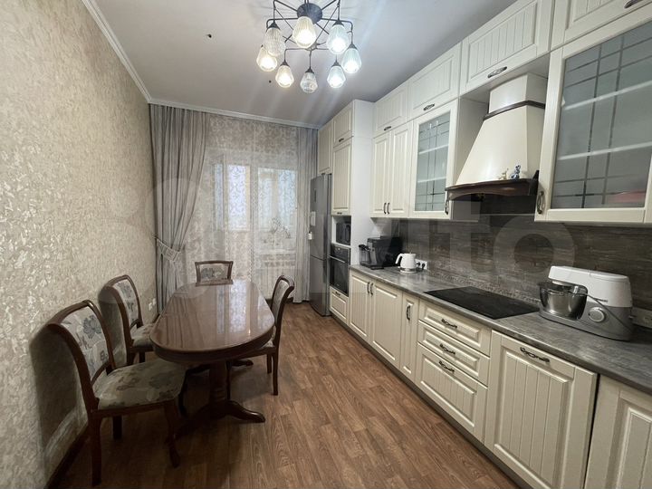3-к. квартира, 71 м², 4/9 эт.