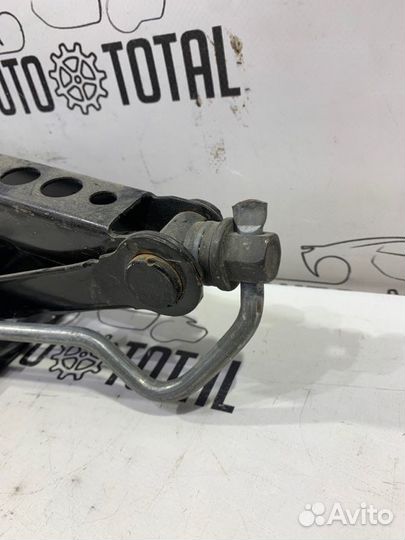 Домкрат Jaguar X-Type