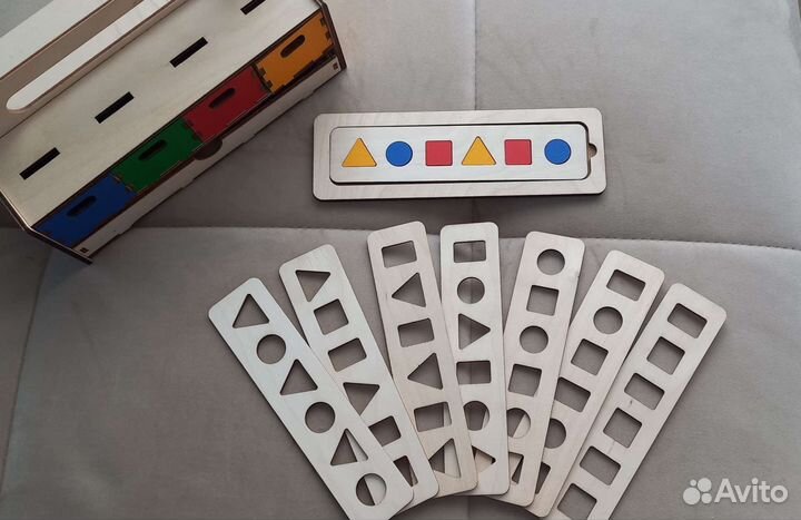 Развивающая игрушка Умный сундучок