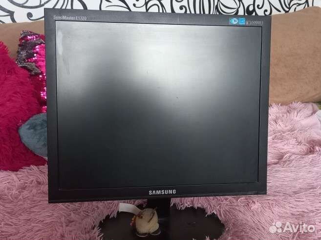 Монитор Samsung