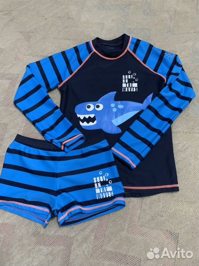 Плавки и костюмы для плавания