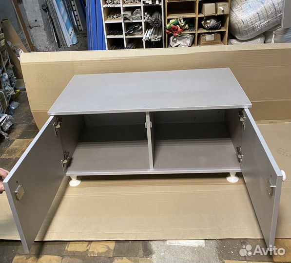 Тумба от витрины