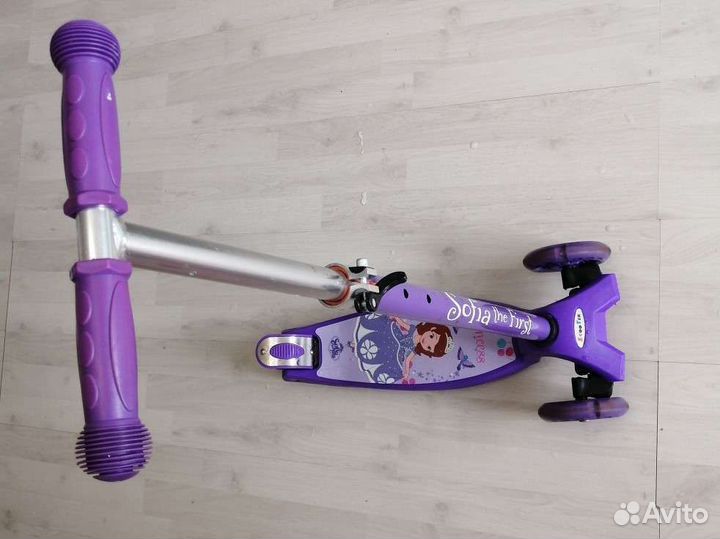 Самокат детский трехколесный