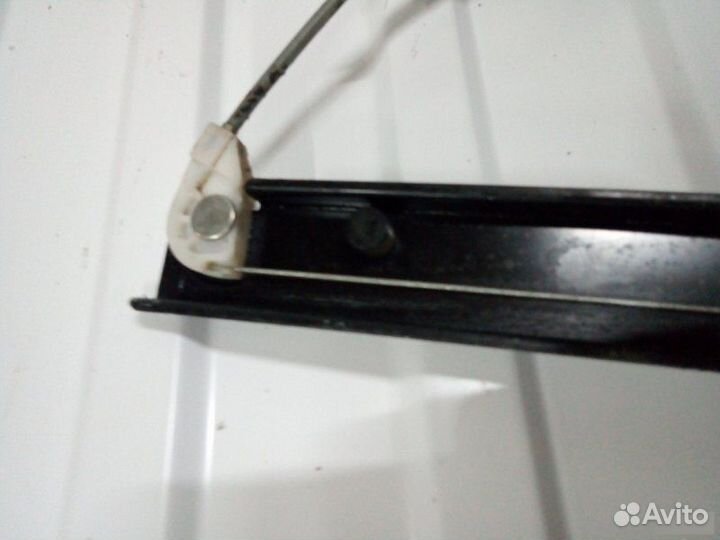 Стеклоподъемник Chevrolet Spark M300 B10D1