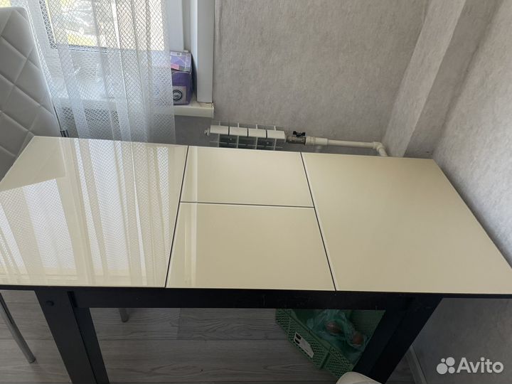 Кухонный стол