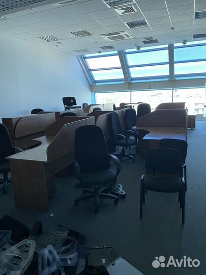 Офисная мебель столы для переговоров и другое