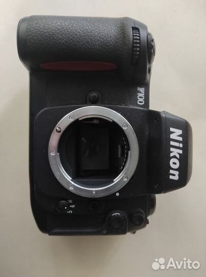 Nikon F100
