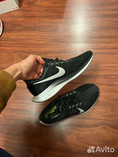 Кроссовки мужские nike беговые