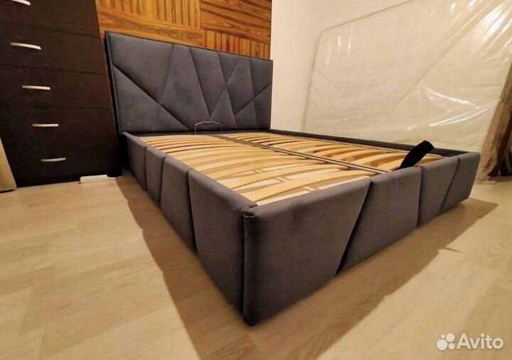 Кровать 200х200