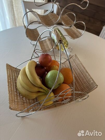 Фруктовница из натурального ротанга