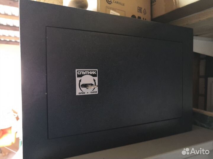 Сейф металлический