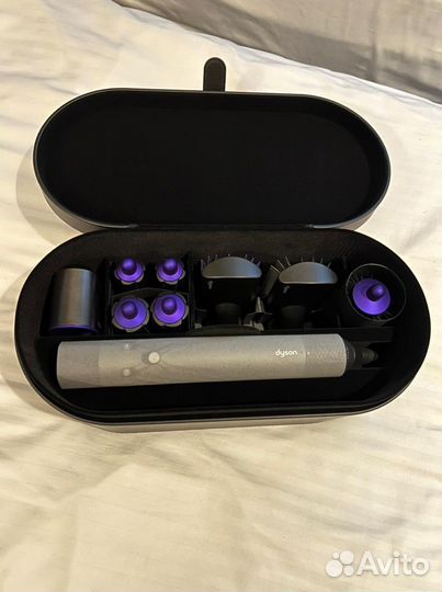 Dyson airwrap