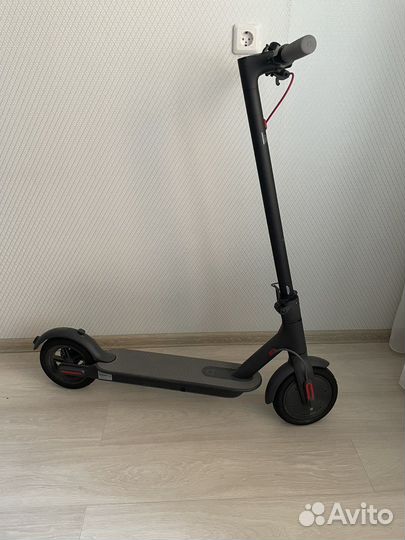 Электро самокат Xiaomi Mi Electric Scooter 1S