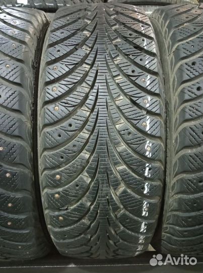 Goodyear UltraGrip Extreme 205/55 R16 116Z