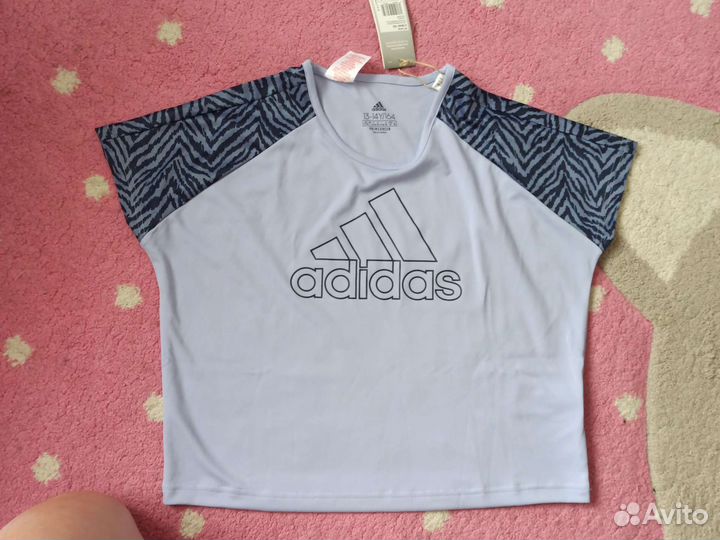 Спортивный костюм adidas