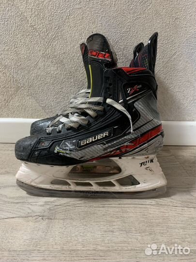 Хоккейные коньки bauer vapor 2x pro размер 7,5ее