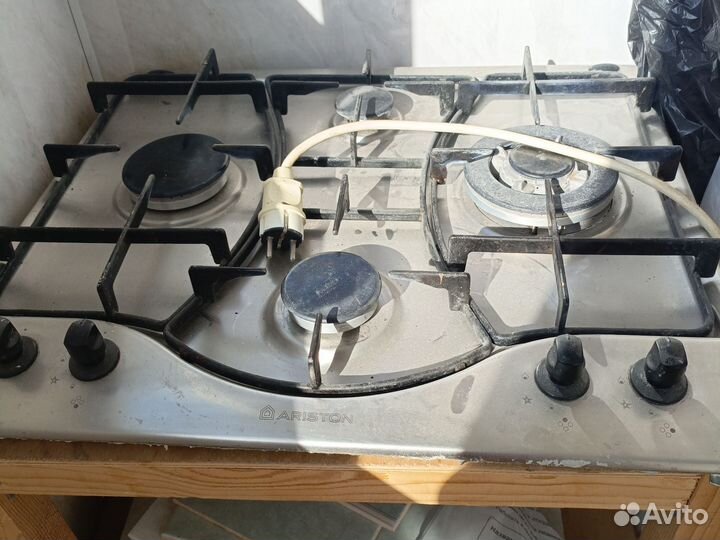 Газовая варочная панель 4 конфорки ariston