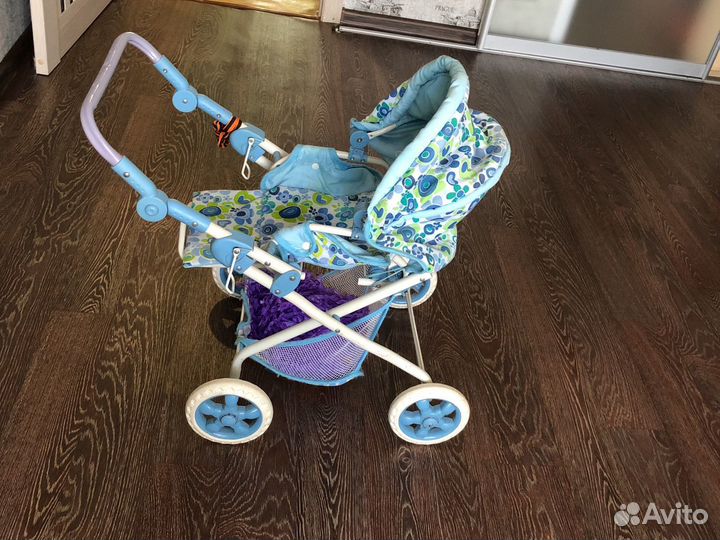 Коляска с пупсом