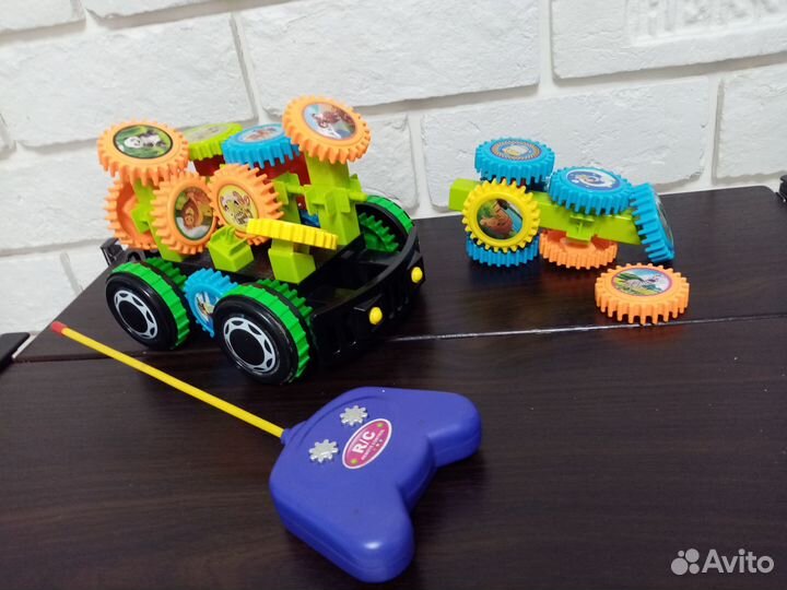 Интерактивная машинка-конструктор