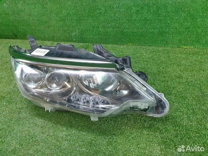 Фара правая Toyota Camry