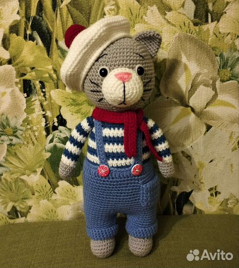 Котик Джереми и зайка в толстовке ручная работа