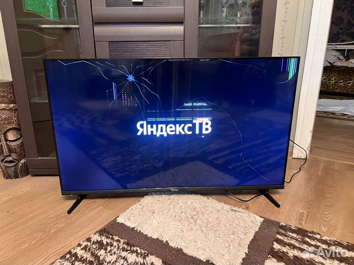 Телевизор SMART tv novex 43