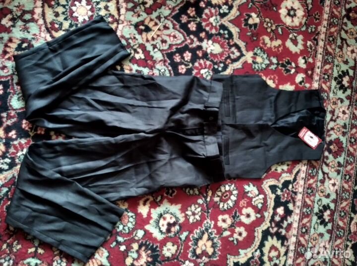 Школьный костюм