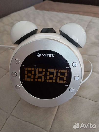 Будильник радио термометр vitek