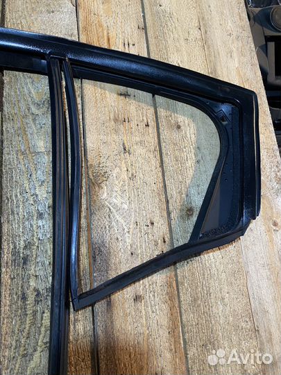 Уплотнитель стекла chevrolet cruze