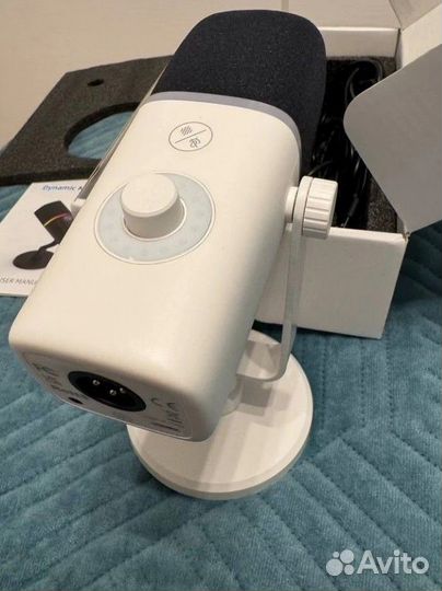 Динамический микрофон профессиональный