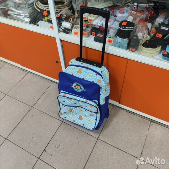 Детский рюкзак-чемодан на колесах
