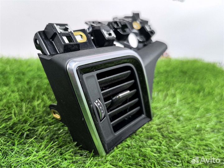 Дефлектор обдува салона Audi Q5 FY 2.0 дизель 2021