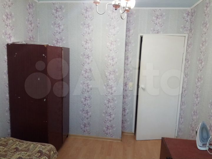 Комната 12 м² в 3-к., 8/9 эт.