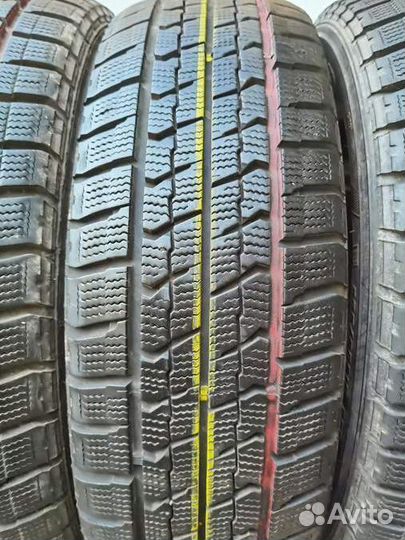 Goodyear Ice Navi Zea II 205/60 R16 98H