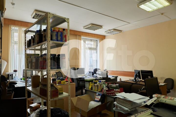 Продам здание, 1737 м²