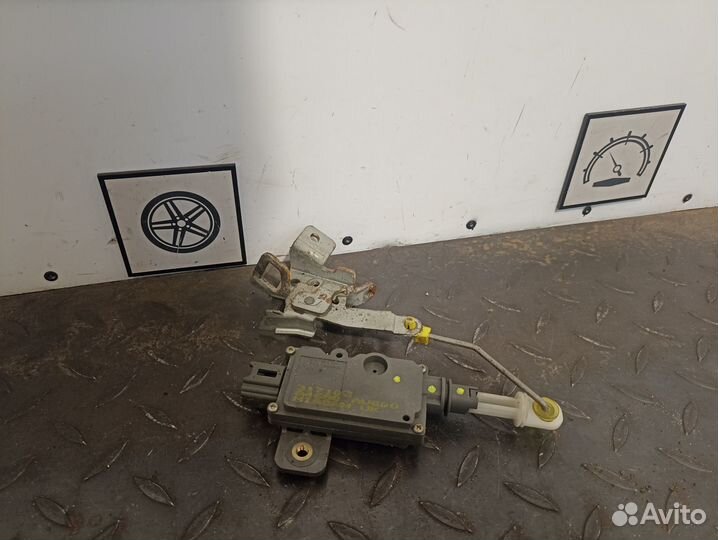 Замок багажника для Nissan Primera P12E