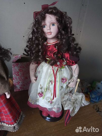 Кукла фарфоровая коллекционная