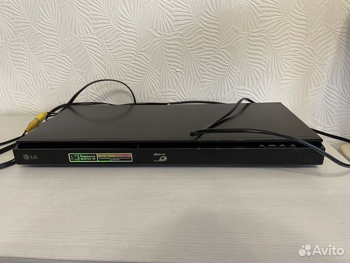 Blu-ray плеер lg bp620