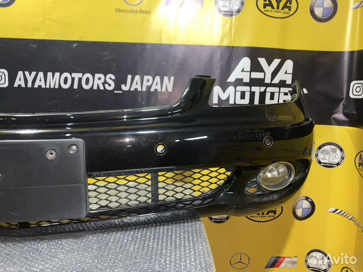 Передний бампер на w219