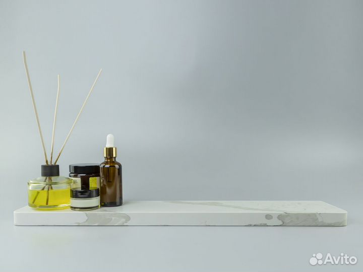 Полочка подвесная прямая из камня ванную комнату